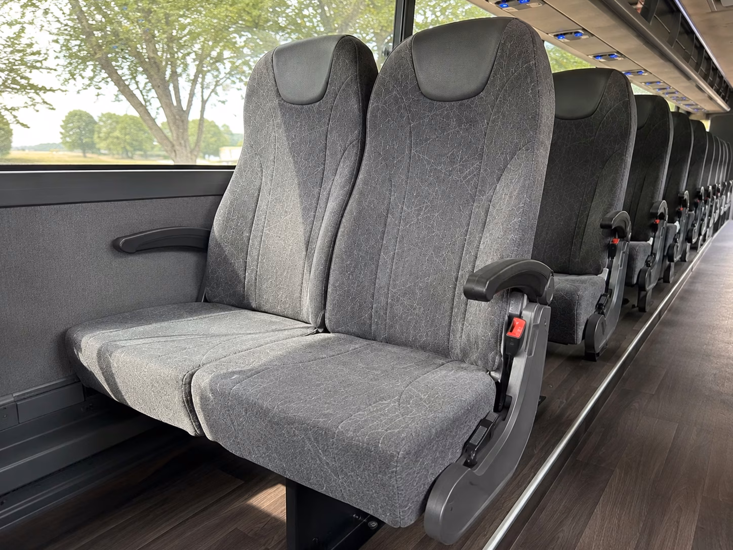 how where and when you re traveling affects your richmond bus rental rate