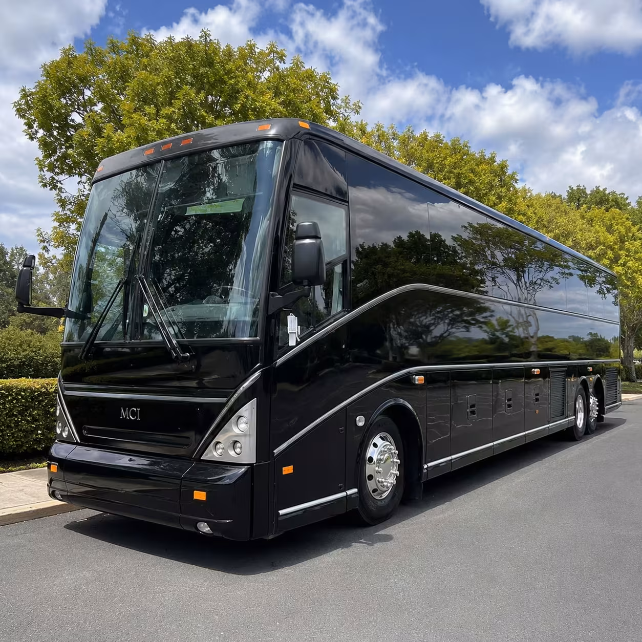 richmond charter bus rentals to moscone center and san francisco