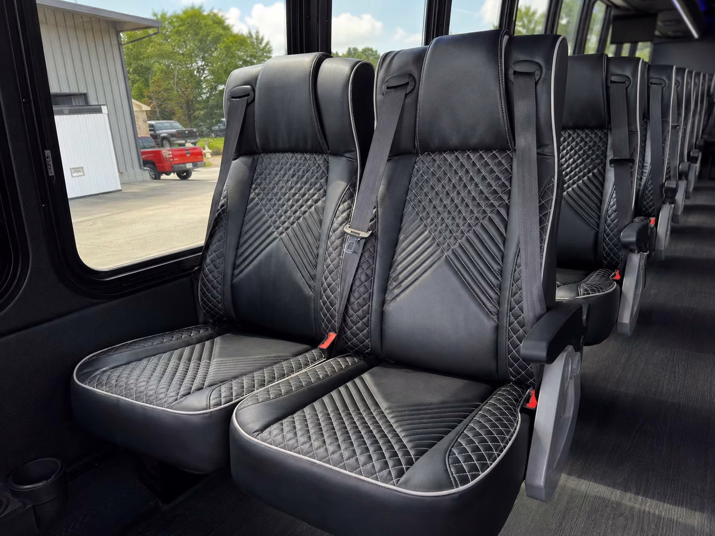 tailgate party bus transportation for richmond sports fans