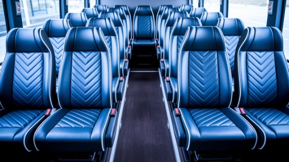 richmond 15 passenger minibus rental