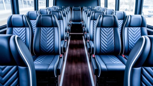 richmond 18 passenger minibus rental